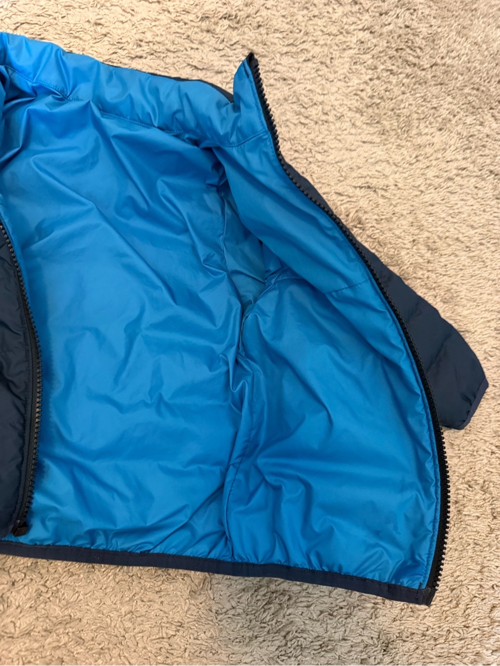 REI Toddler Navy Puffer Jacket with Bright Blue Liner - Picture 6 of 7